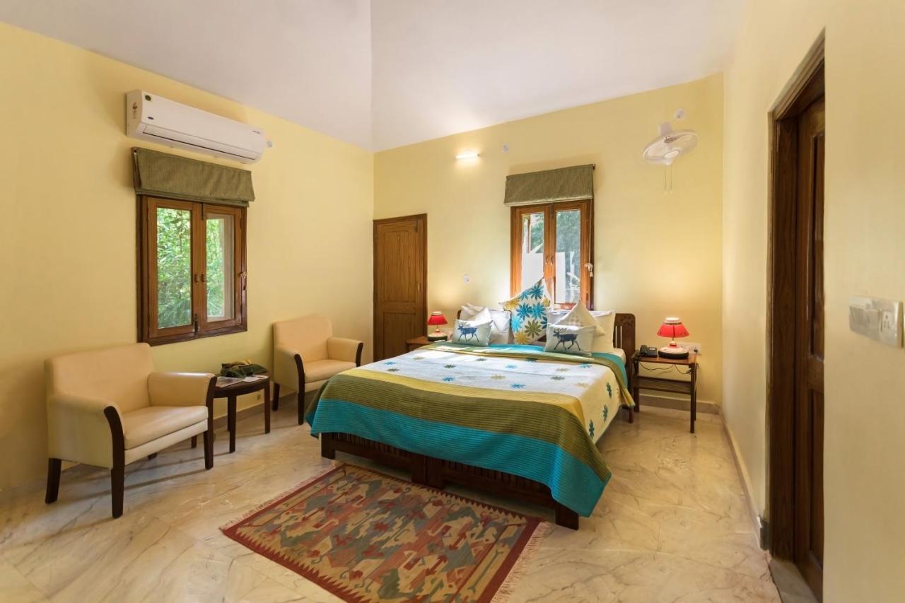 Отель Pench Jungle Camp Khawasa Экстерьер фото