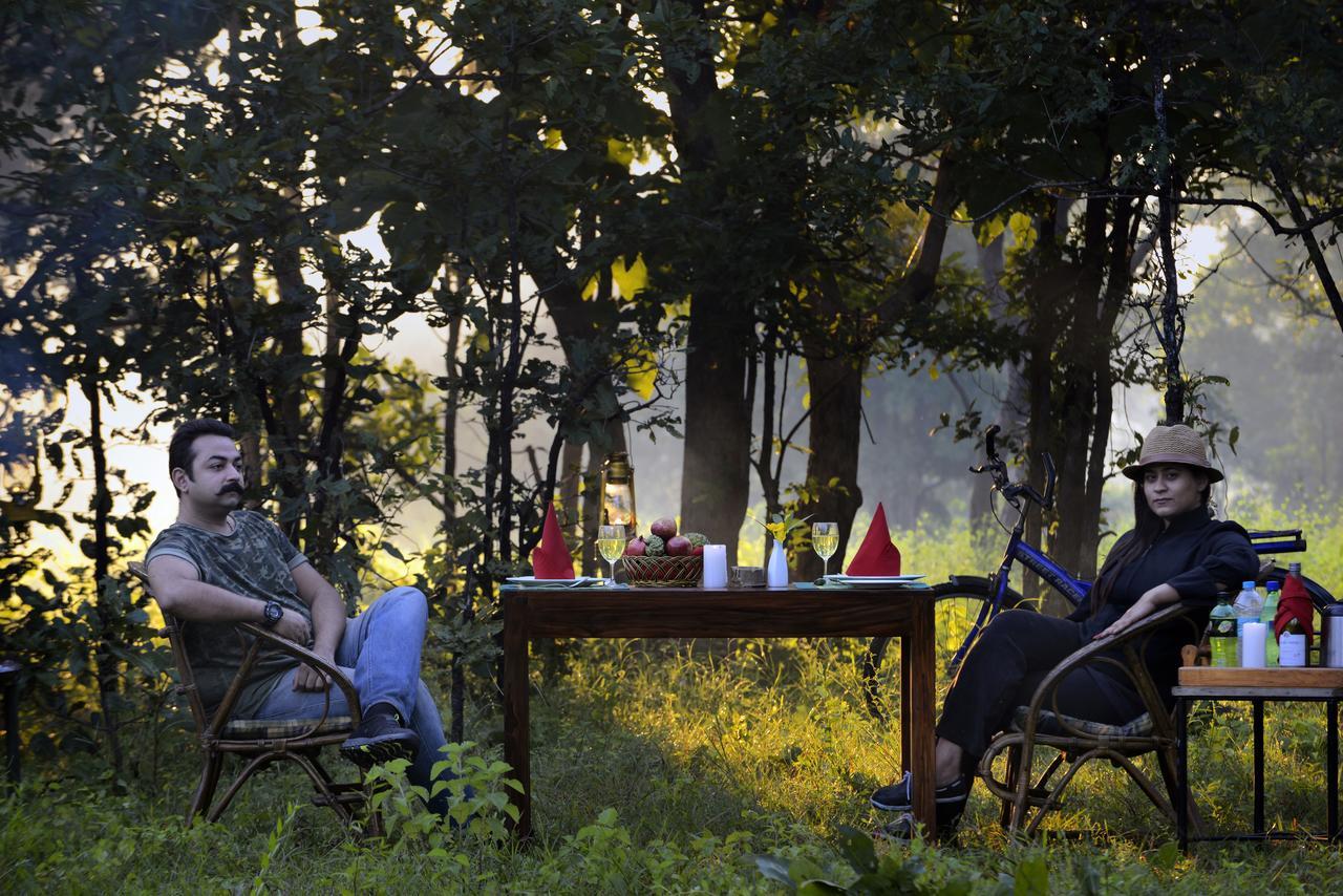 Отель Pench Jungle Camp Khawasa Экстерьер фото