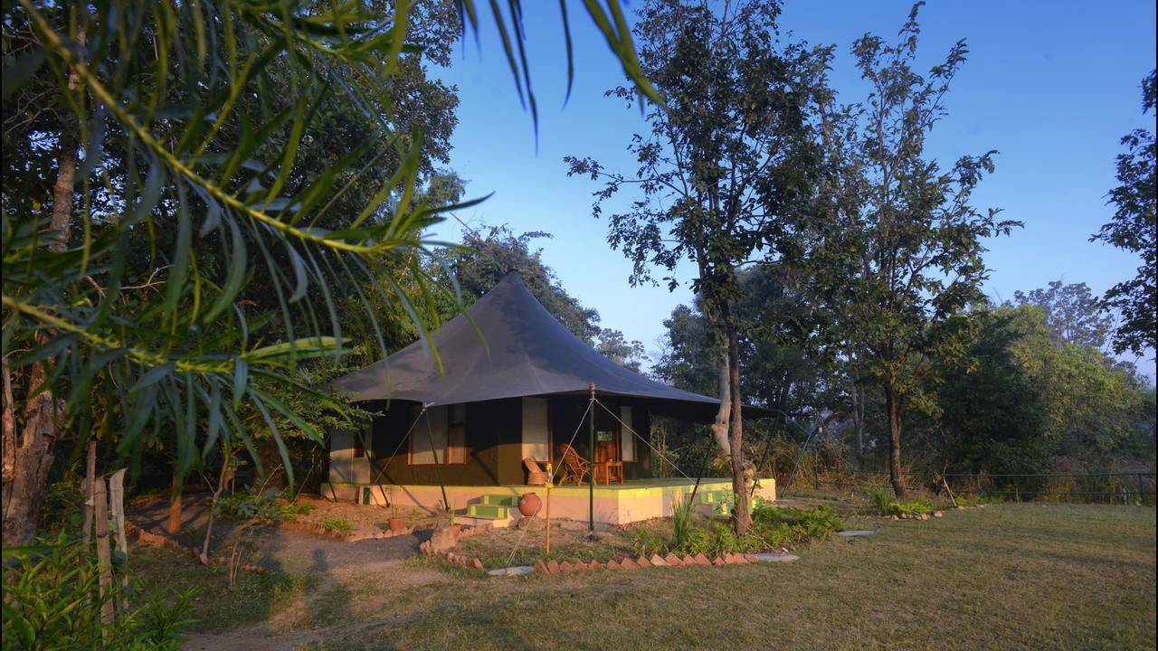 Отель Pench Jungle Camp Khawasa Экстерьер фото