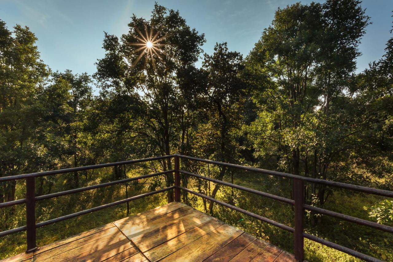 Отель Pench Jungle Camp Khawasa Экстерьер фото