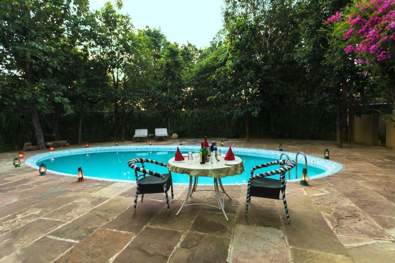 Отель Pench Jungle Camp Khawasa Экстерьер фото
